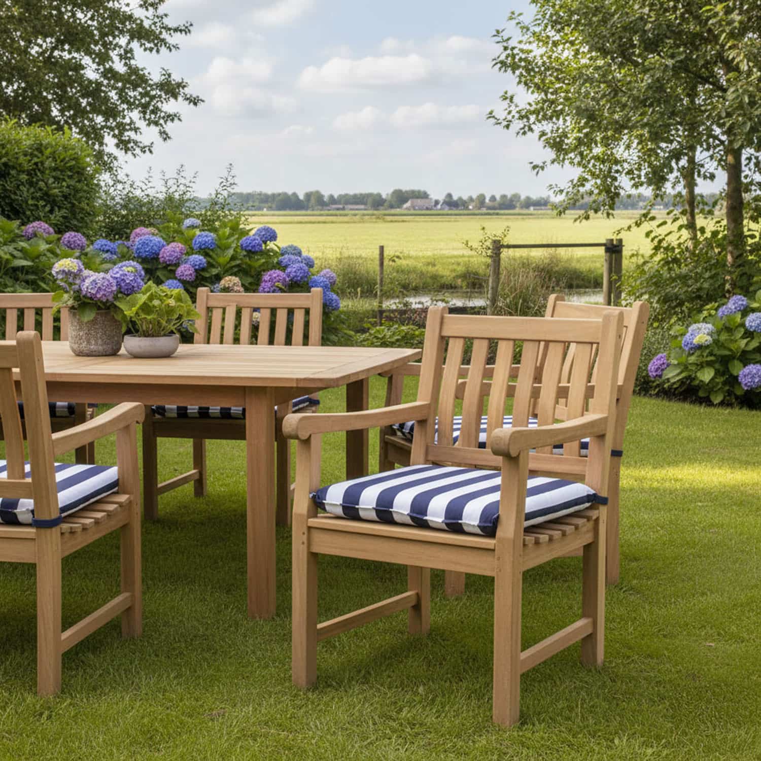 Hockerkussen 50x50cm in een hocker - Carlos blue